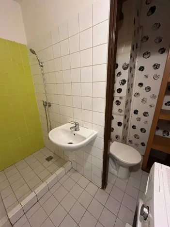 Pronájem bytu 1+kk, Praha - Radotín, Vrážská, 27 m2