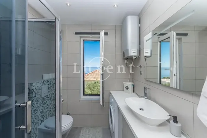 Prodej vily, Makarska, Chorvatsko, 150 m2