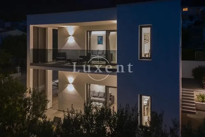 Prodej vily, Makarska, Chorvatsko, 150 m2