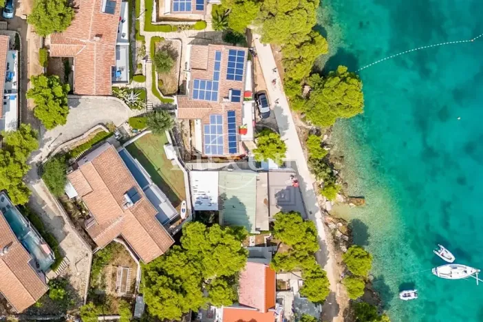 Prodej vícegeneračního domu, Rogoznica, Chorvatsko, 350 m2