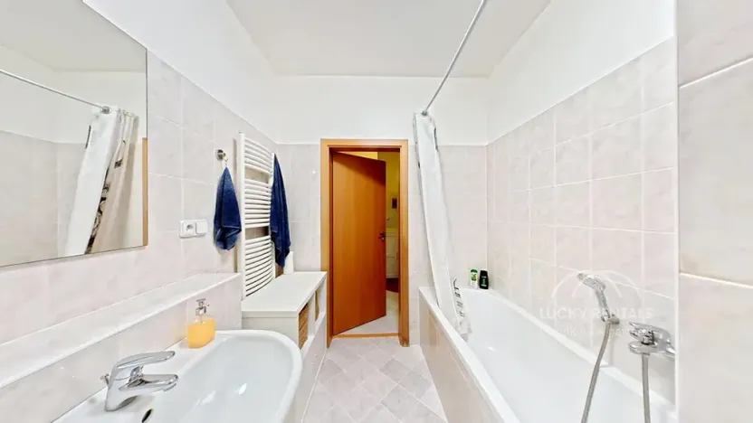 Pronájem bytu 2+1, Praha - Vokovice, Irská, 63 m2