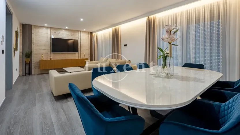 Prodej vily, Makarska, Chorvatsko, 280 m2