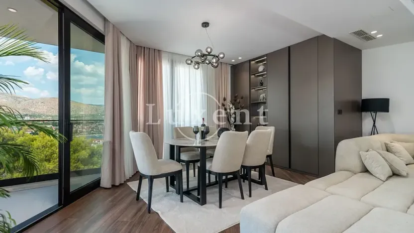 Prodej vily, Trogir, Chorvatsko, 310 m2