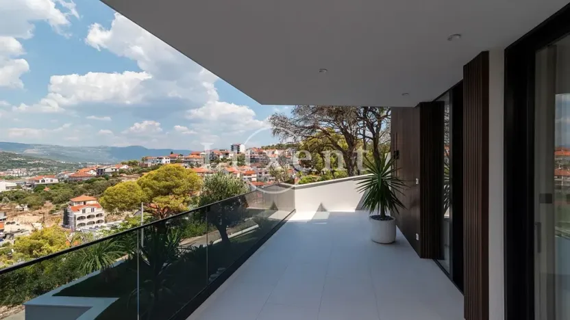 Prodej vily, Trogir, Chorvatsko, 310 m2