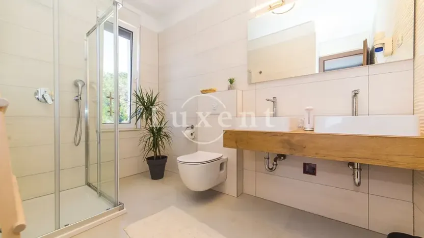 Prodej vily, Trogir, Chorvatsko, 325 m2