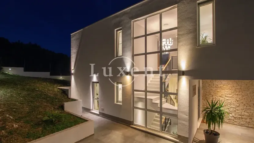 Prodej vily, Trogir, Chorvatsko, 325 m2