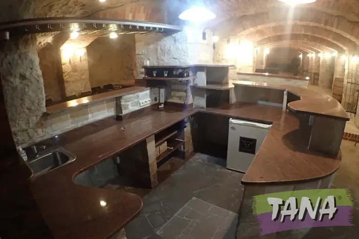 Pronájem restaurace, Mnichovo Hradiště, Masarykovo náměstí, 350 m2