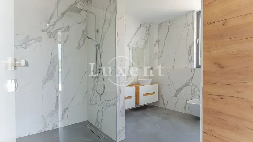 Prodej vily, Trogir, Chorvatsko, 349 m2