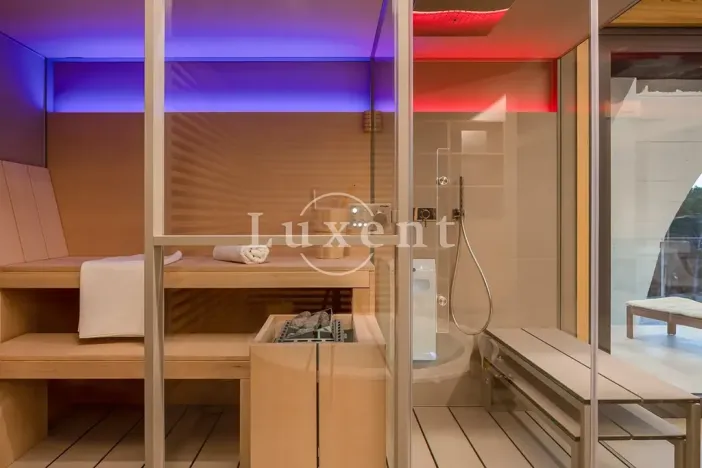 Prodej vily, Omiš, Chorvatsko, 298 m2