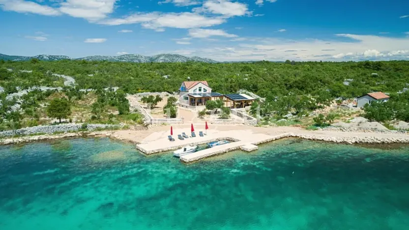 Prodej vily, Šibenik, Chorvatsko, 105 m2