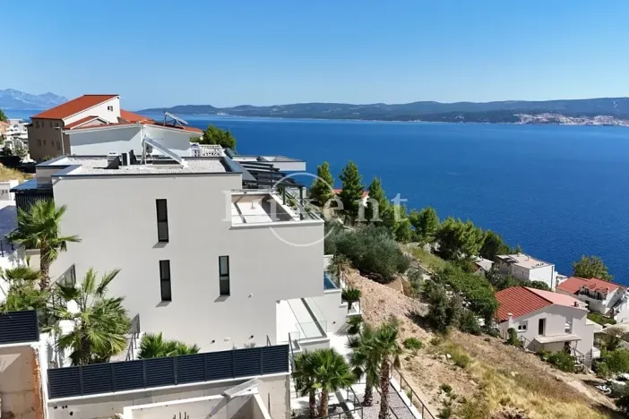 Prodej vily, Omiš, Chorvatsko, 450 m2