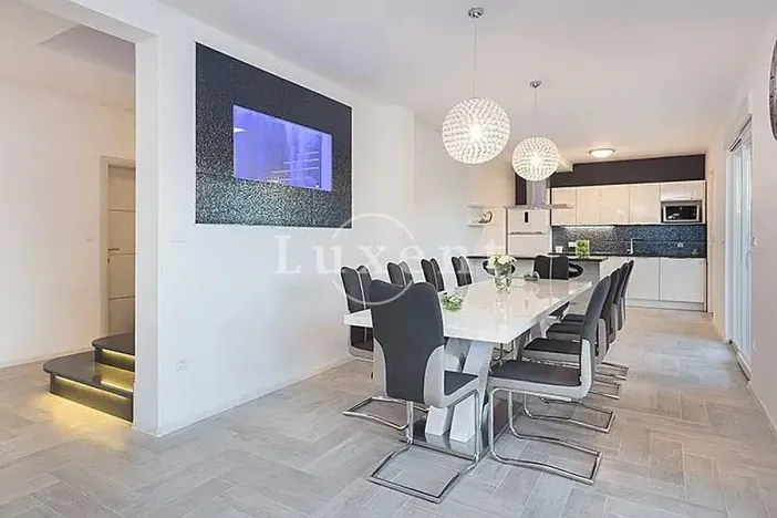 Prodej rodinného domu, Rogoznica, Chorvatsko, 400 m2