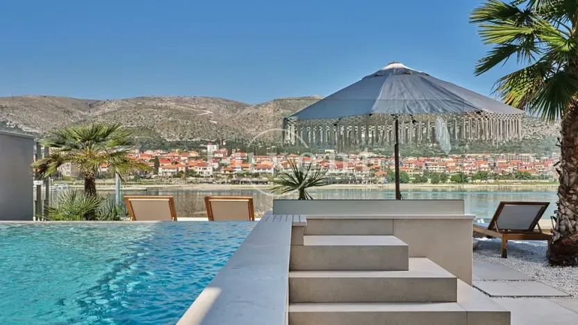 Prodej vily, Trogir, Chorvatsko, 420 m2