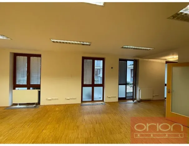 Pronájem bytu 1+kk, Praha - Žižkov, Husitská, 48 m2