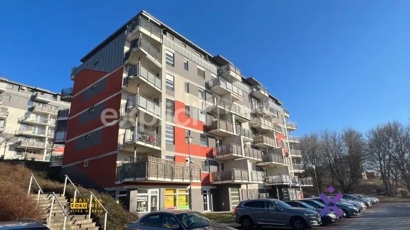 Pronájem bytu 1+kk, Zlín, Plesníkova, 30 m2