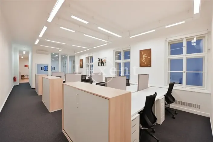 Pronájem kanceláře, Praha - Nové Město, Politických vězňů, 117 m2