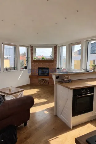 Pronájem bytu 2+kk, České Budějovice, Holečkova, 44 m2