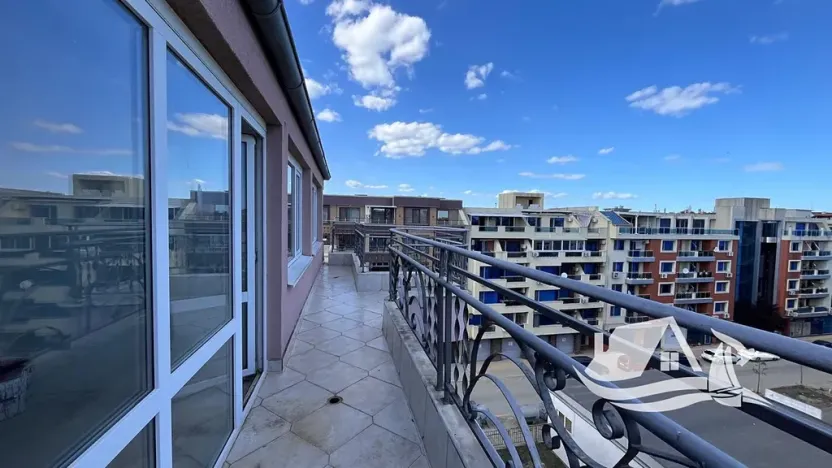 Prodej bytu 6+kk a větší, Pomorie, Bulharsko, 176 m2
