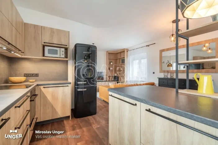 Prodej rodinného domu, Loděnice, 192 m2