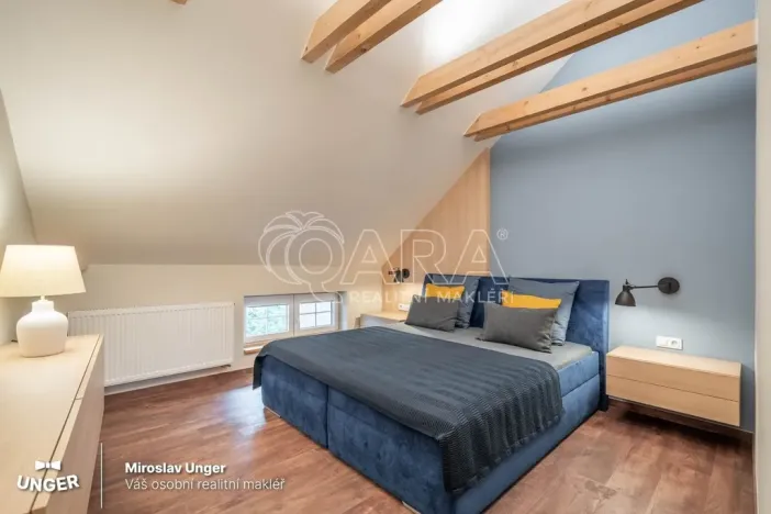 Prodej rodinného domu, Loděnice, 192 m2