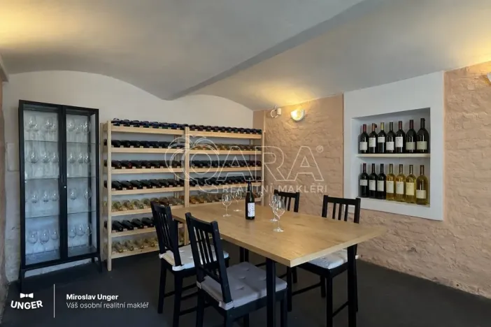 Prodej rodinného domu, Loděnice, 192 m2