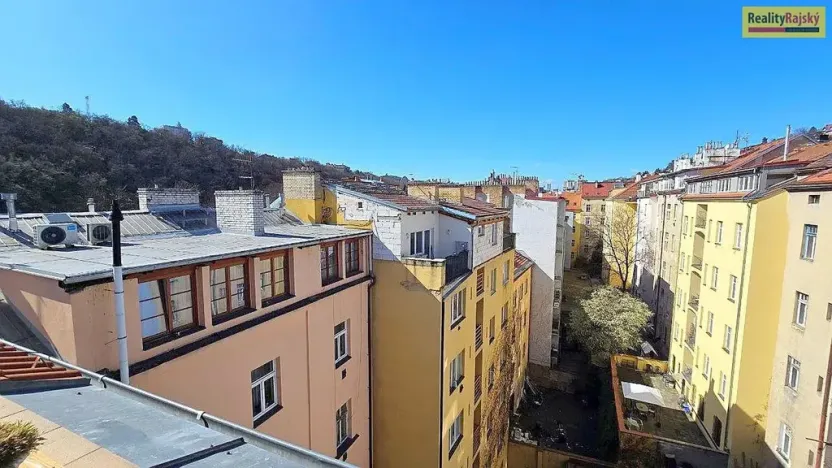 Prodej atypického bytu, Praha - Smíchov, Na Čečeličce, 78 m2