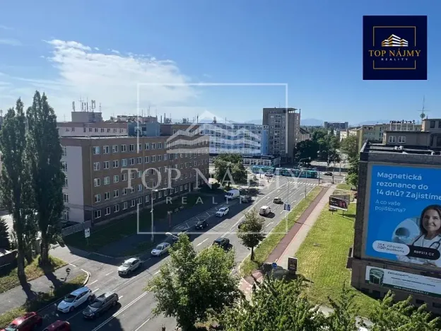 Pronájem skladu, Ostrava, Novinářská, 1000 m2