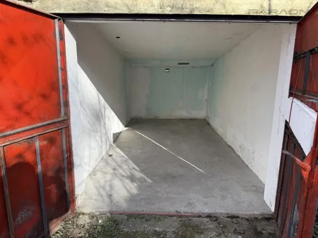 Pronájem garáže, Praha - Dejvice, Generála Píky, 14 m2