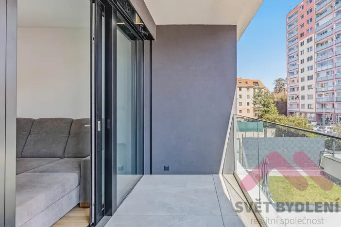 Prodej bytu 1+kk, Praha - Modřany, Komořanská, 37 m2