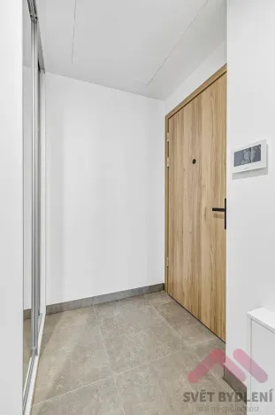 Prodej bytu 1+kk, Praha - Modřany, Komořanská, 37 m2