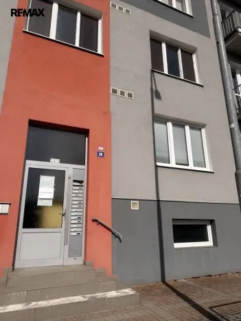 Pronájem bytu 1+kk, Karlovy Vary, Sokolovská, 24 m2