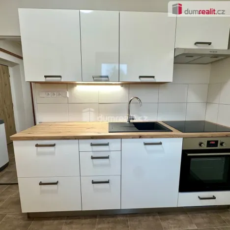 Pronájem bytu 1+1, Děčín - Děčín II-Nové Město, Lipová, 36 m2