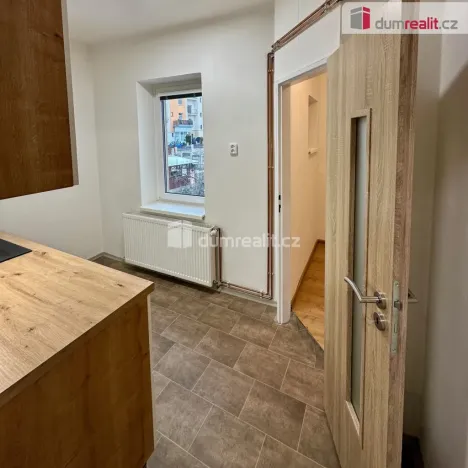 Pronájem bytu 1+1, Děčín - Děčín II-Nové Město, Lipová, 36 m2