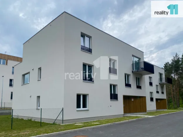 Pronájem bytu 1+kk, Plzeň - Valcha, K Zelené louce, 30 m2