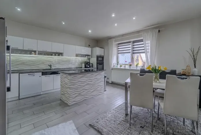 Prodej rodinného domu, Ostrava, Haškova, 200 m2