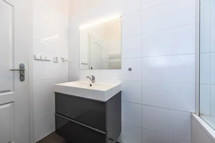 Prodej bytu 2+kk, Praha, Lucemburská, 51 m2