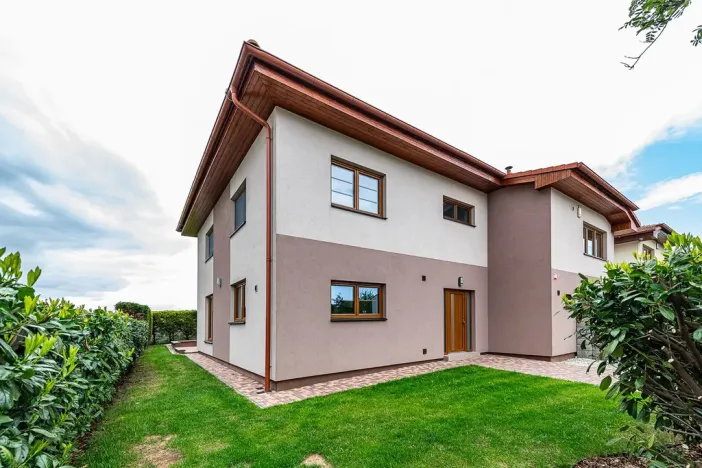Pronájem rodinného domu, Horoměřice, Rabochova, 250 m2