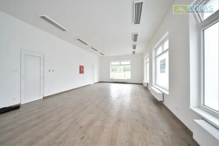 Pronájem obchodního prostoru, Týnec nad Sázavou, K Lesíku, 108 m2