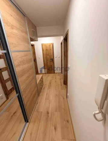 Pronájem bytu 2+1, Praha, Věšínova, 68 m2