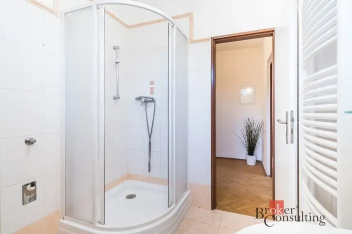 Prodej bytu 1+kk, Hradec Králové - Třebeš, Zborovská, 32 m2