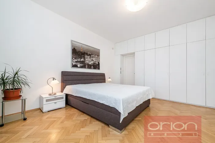 Pronájem bytu 4+1, Praha - Dejvice, Na viničních horách, 152 m2