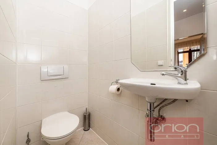 Pronájem bytu 4+1, Praha - Dejvice, Na viničních horách, 152 m2