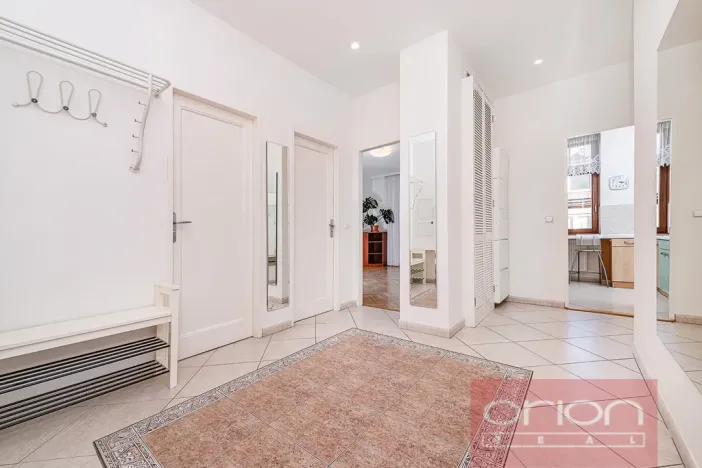 Pronájem bytu 4+1, Praha - Dejvice, Na viničních horách, 152 m2