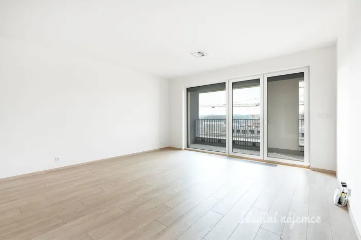 Pronájem bytu 1+kk, Praha - Hloubětín, Poděbradská, 40 m2