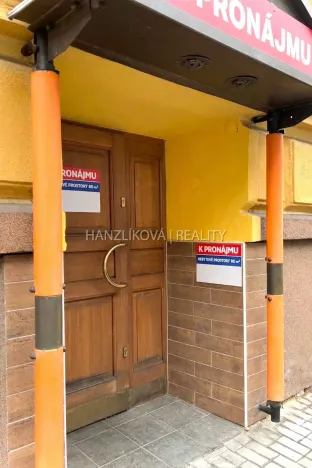 Pronájem obchodního prostoru, České Budějovice, Dvořákova, 80 m2