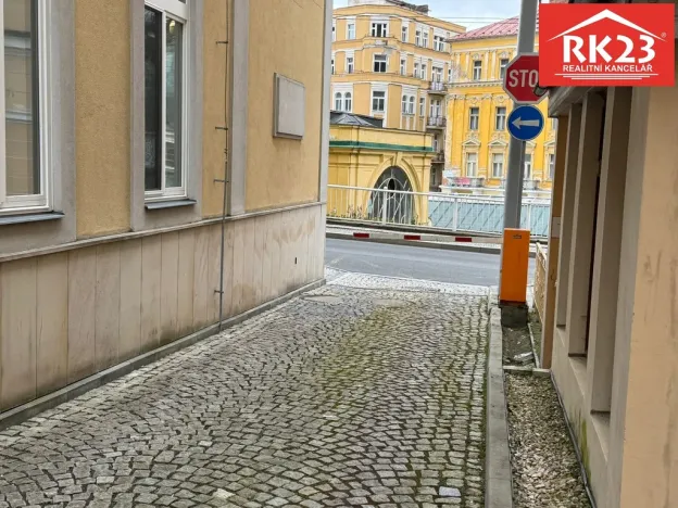 Pronájem garáže, Mariánské Lázně, Masarykova, 17 m2