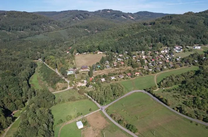 Prodej pozemku pro bydlení, Lukov, 1652 m2