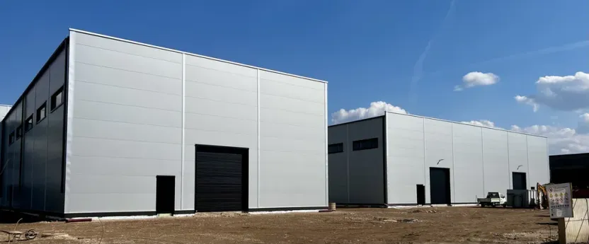 Pronájem výrobních prostor, Brno - Líšeň, Zaoralova, 1898 m2