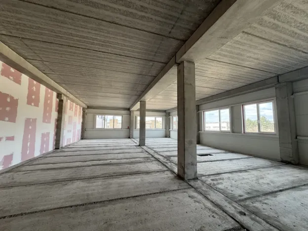 Pronájem výrobních prostor, Brno - Líšeň, Zaoralova, 1898 m2