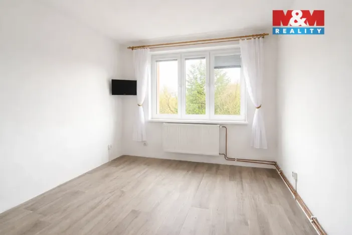 Prodej bytu 3+1, Dobev - Stará Dobev, 73 m2